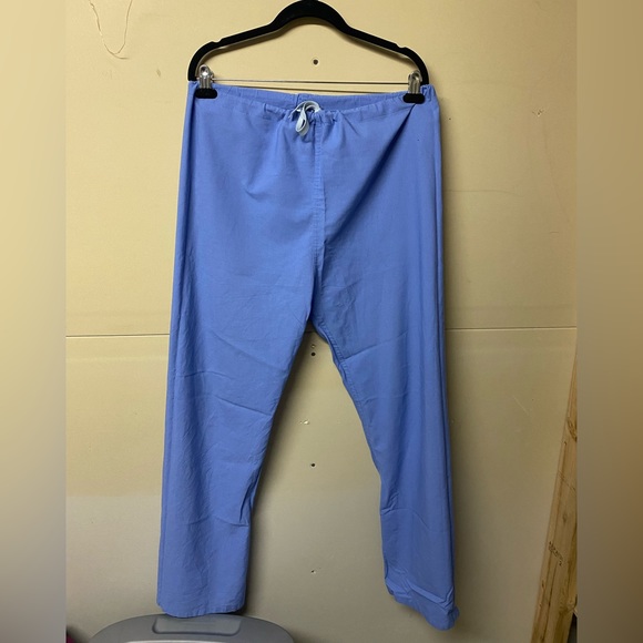 2/$30⚡️- SCRUBS | Men’s Medline Scrubs size large - Picture 3 of 4